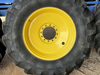 John Deere R4038 Flotation Tyres