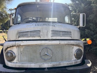 Mercedes Cherry Picker