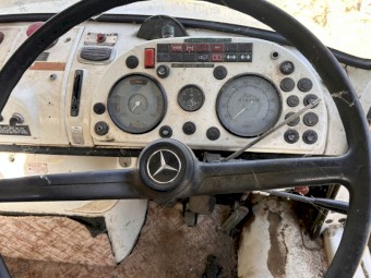 Mercedes Cherry Picker