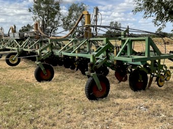 20m Custom Made Row Planter