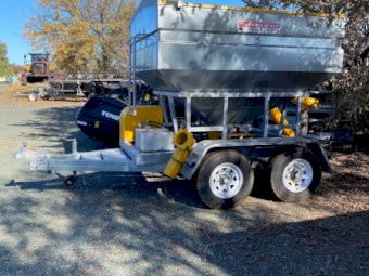 Feed Out Trailer Livestock Feeder Grouper 42BAG (3.5ton Wheat) Galvanized Auger and Trail Feed split Bin 
