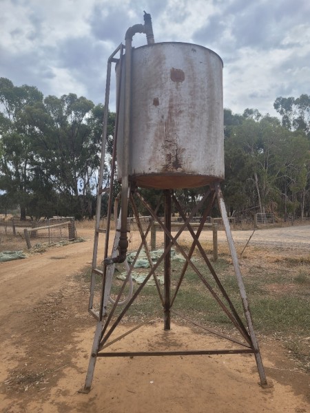 1200 litre fuel tank
