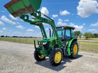 2015 JOHN DEERE 5085E