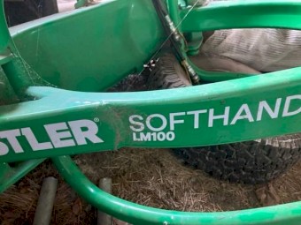 Hustler LM100 soft hands / bale grab