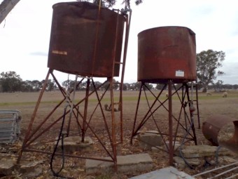 Overhead fuel bowsers