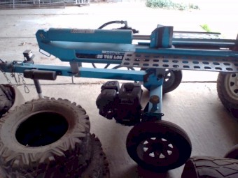 Bushranger 25-ton wood splitter petrol