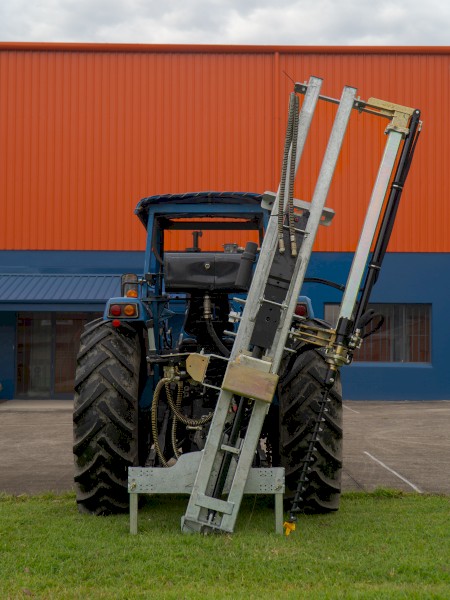 SERIES 89 200 CELL HYDRAULIC PERCUSSION POST DRIVER.