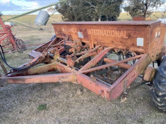 16 Run International Combine