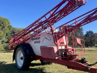 2018 Cropland Pegasus 8000L Boom Spray