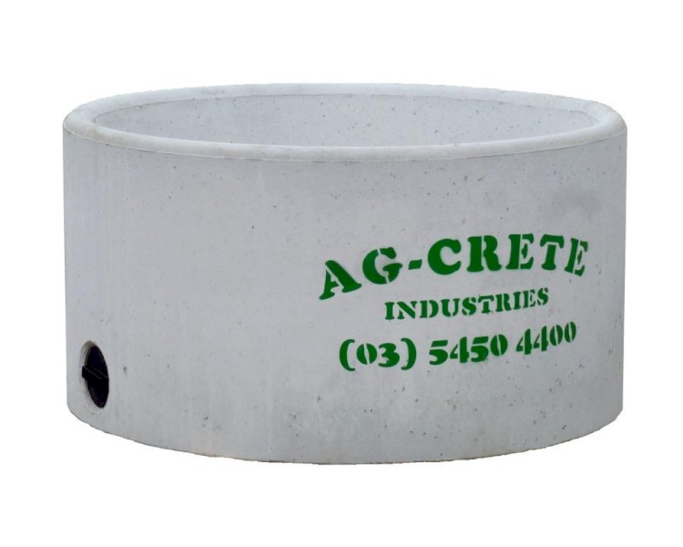 Round 3ft 9in Diameter Water Trough for Cattle, Horses. 430Lt capacity, can fit 2 on 1 pallet.
