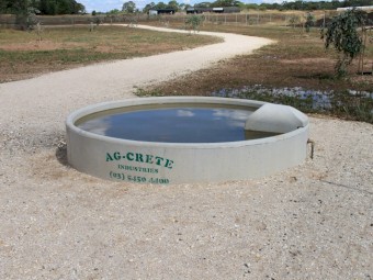 Round 8ft Diameter Water Trough for Sheep, Goats. 1350Lt capacity.