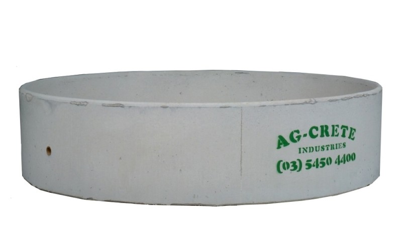 Round 8ft Diameter Water Trough for Cattle, Horses. 2200Lt capacity.