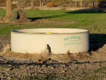 Round 8ft Diameter Water Trough for Cattle, Horses. 2200Lt capacity.