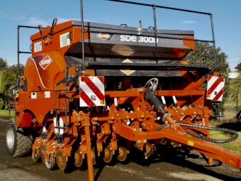 2017 KUHN SDE3000 FERTILISER/SEEDER/SEED DRILL 