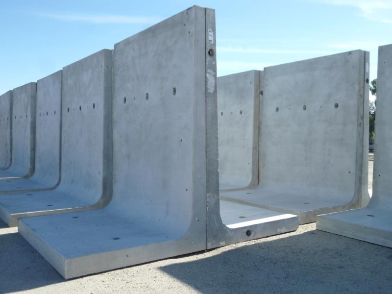 Ag-Crete L-Block Retaining Walls 3m high x 2.4m long x 1.75m wide