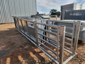 Cattle & Sheep Yards with Cattle/Sheep Combination Loading Ramp