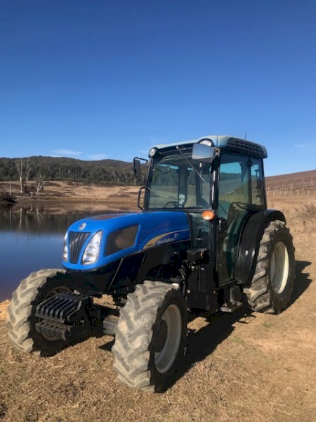New Holland T4060F with Supersteer