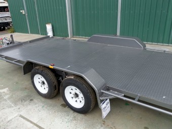 Car carrier 16 x 16' 6" ,2800 Kgs rated.