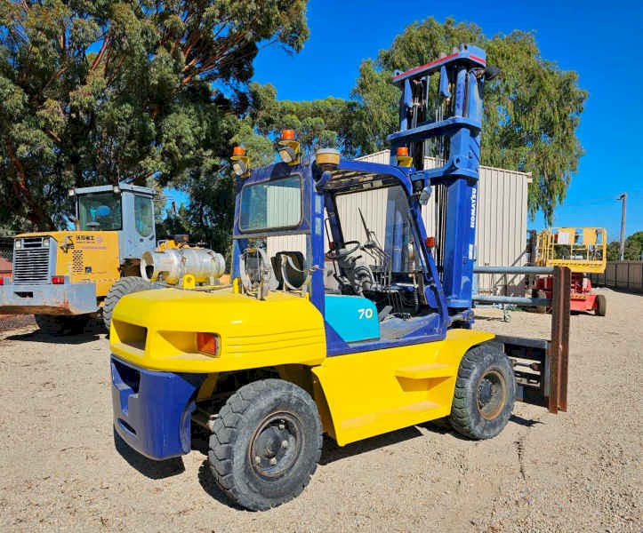 Komatsu FG70-7, 7 Tonne Forklift, very low hours