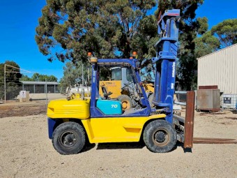 Komatsu FG70-7, 7 Tonne Forklift, very low hours