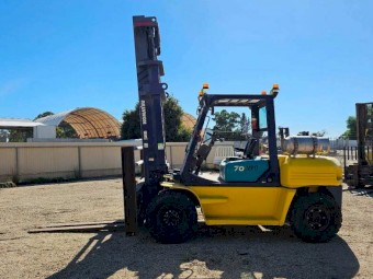 Komatsu FG70-7, 7 Tonne Forklift, very low hours