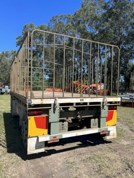 1989 Haulmark 2DT Dog Trailer