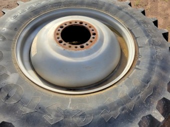 WANTED Firestone 580/85R42 Tyres
