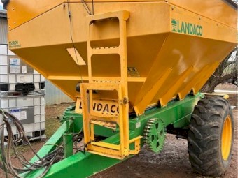 2013 Landaco TS6000 / TS8000 Fertiliser Spreader