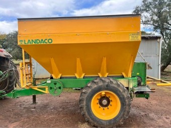 2013 Landaco TS6000 / TS8000 Fertiliser Spreader
