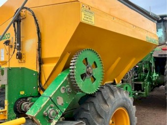 2013 Landaco TS6000 / TS8000 Fertiliser Spreader