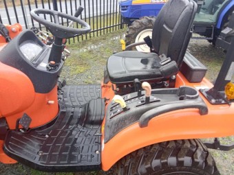 KIOTI CS2610 WITH LOADER 4:1 BUCKET RRP $26,295.00