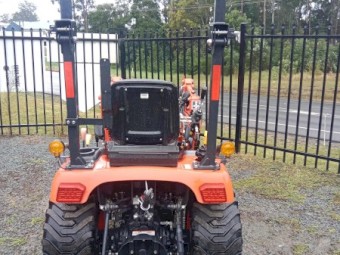 KIOTI CS2610 WITH LOADER 4:1 BUCKET RRP $26,295.00