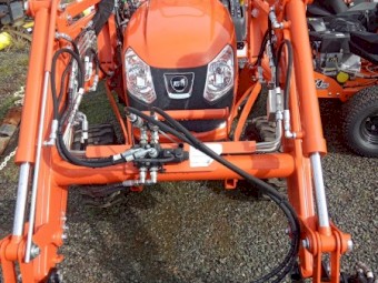 KIOTI CS2610 WITH LOADER AND BACKHOE ATTACHMENT