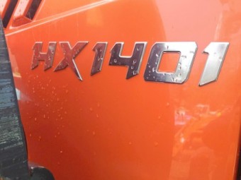 KIOTI HX1401 WITH LOADER 4:1 BUCKET