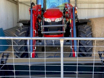 2022 Massey Ferguson 5790ES CAB with MF946X Loader