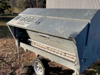 2020 M1800 HD Advantage Feeder (Cattle)