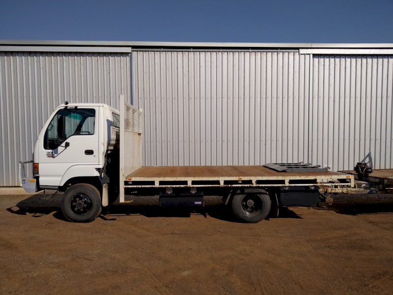  Isuzu NPS 300 4x4