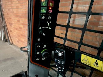 bobcat skid steer  S66 model 