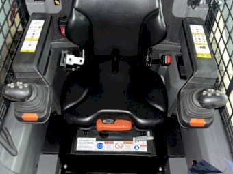 bobcat skid steer  S66 model 