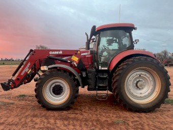 2015 Case IH Puma 165 CVT Tractor Loader
