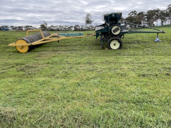 Connor Shea 8000 Series Seeder And Roller