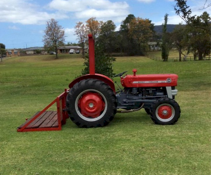 1966 Massey Ferguson 135 Petrol Tractor
