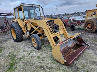 Renault Tractor with Front End Loader