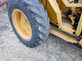 Renault Tractor with Front End Loader