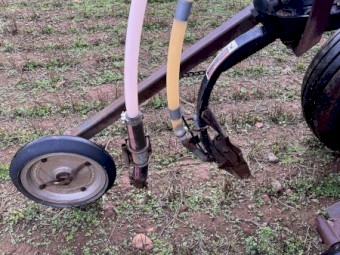 New Holland ST830 & Liquid Cart