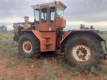 Allis Chalmers 440 tractor