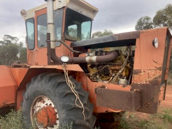 Allis Chalmers 440 tractor