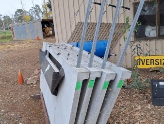 Padman Stops E6 Bay Outlets