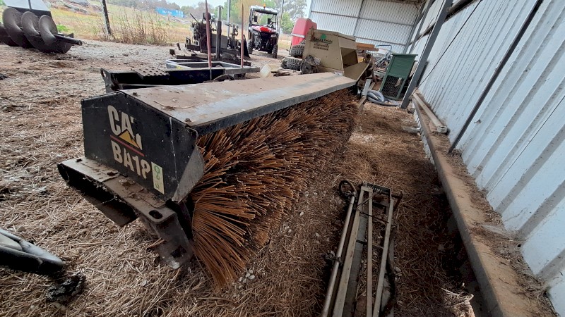 Caterpillar BA18 Skid-steer Broom