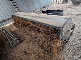 Caterpillar BA18 Skid-steer Broom